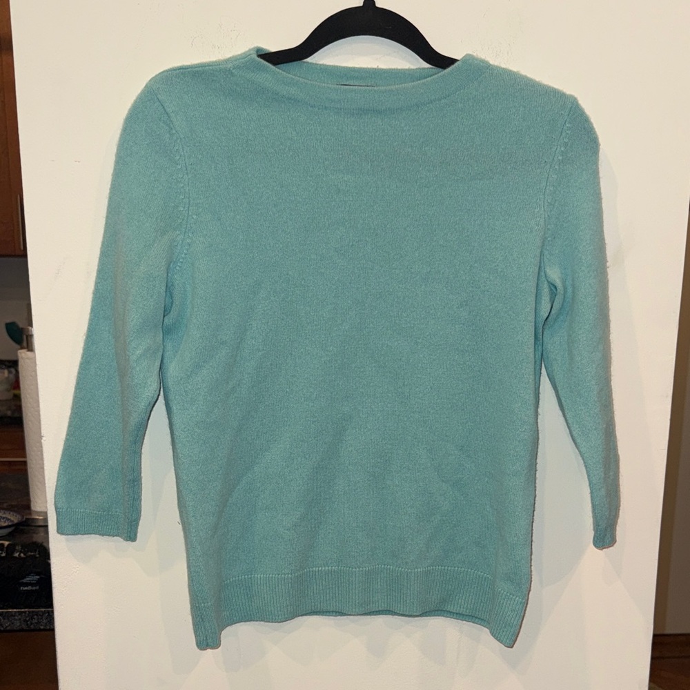 Talbots Cashmere Aqua blue Crew Neck Sweater size Medium petite